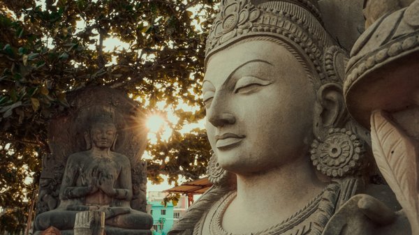 Comment découvrir les secrets des temples bouddhistes en Thaïlande?
